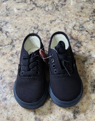 Vans Kids Old Skool Sneakers Size US Toddler 6.5 Solid Black Lace Up - Image 1 of 4