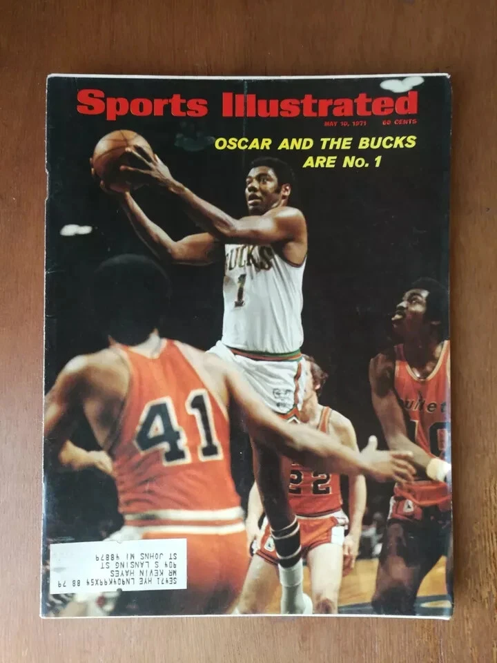 10 de mayo de 1971 Oscar Robertson Big O Milwaukee Bucks Sports Illustrated Foto 1 de 1