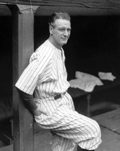 New York Yankees LOU GEHRIG Glossy 16x20 Photo Dugout Print 1939 All-Star Game - Picture 1 of 1