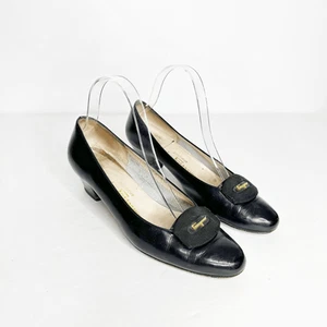 VTG SALVATORE FERRAGAMO Black leather logo vamp block heel pump womens 8 B - Picture 1 of 7