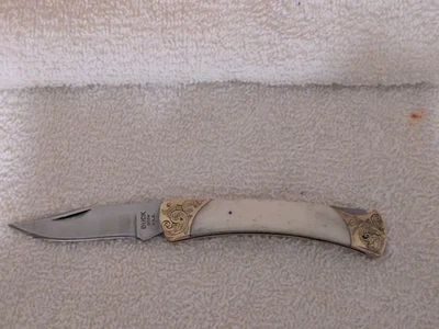 BUCK 055 迷你猎人雕刻骨柄 — 第 1/4 张图片