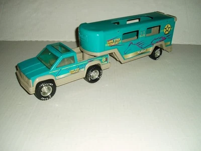 vintage años 90? Camión y remolque de plástico Nylint 8280 Lone Star Stables 16 1/2" Foto 1 de 4