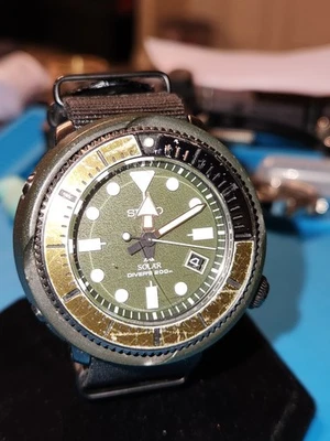 Buzos solares Seiko Prospex Tuna Street Series SNE535P1 verde SNE535 Foto 1 de 4