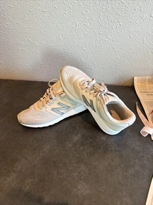 New Balance Wrl24 Running Neutral Tan Women’s Shoes Size 8.5 - Picture 1 of 7