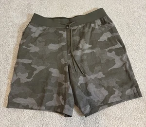 Lululemon T.H.E. Short Mens Large Green Camo 7.5” Inseam Linerless Athletic Gym - Picture 1 of 17