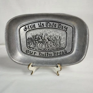 Vtg Pewter Tray "Give Us This Day Our Daily Bread" The Olde Bradford Co 6"x9" - Foto 1 di 6