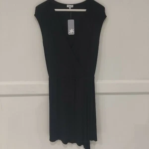 Brand New Splendid Women's Sulplice Faux Wrap Dress Black Size XS B202 - Picture 1 of 1