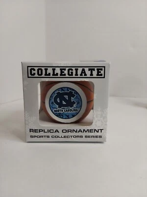 Nuevo Carolina del Norte Tacones Alquitranados Baloncesto Réplica NCAA Vacaciones Navidad Adorno  Foto 1 de 4