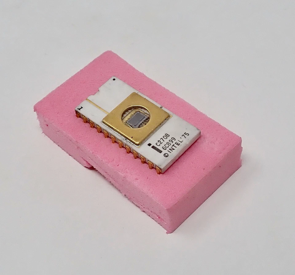 Intel ROM C2708 - Image 1 of 1