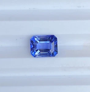 Fiordaliso Zaffiro Blu 1,14 Cts, Zaffiro Blu Naturale, Zaffiro Blu Ceylon. - Foto 1 di 8