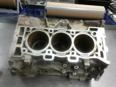 Engine Cylinder Block For 08-09 Cadillac STS  3.6 12600129 - Image 1 of 4
