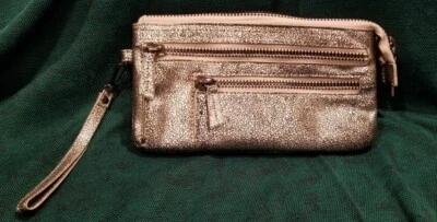 Bolso de mano/muñequera metálico de ENVY, funky o elegante, cremalleras, usado en excelente estado ¡Regalo perfecto! Foto 1 de 4