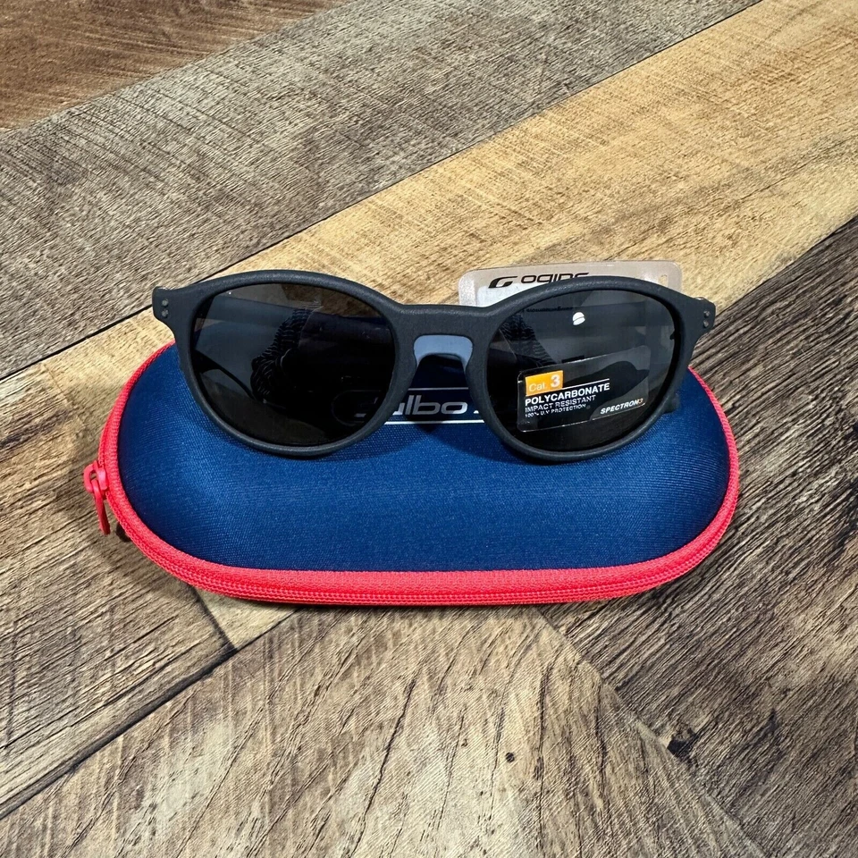 Gafas de sol Julbo Flash para jóvenes, marco gris/azul - lente Spectron 3 Smoke con plata Foto 1 de 2