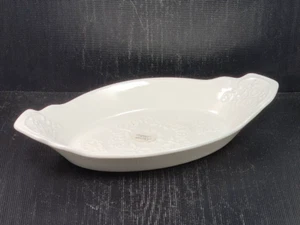morena porcellana vassoietto bianco a rilievo cm 13 x 11,5 - Foto 1 di 3