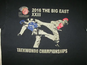 2016 NCAA Campeonato de Taekwondo Big East Camiseta Adulto Pequeña XXIII Mangas Cortas - Imagen 1 de 3