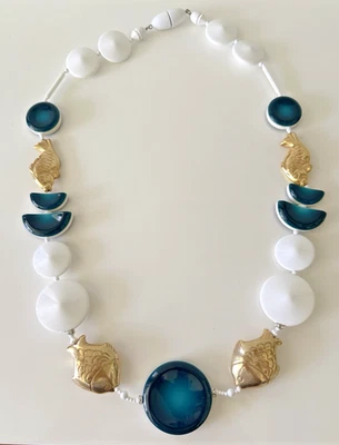 Collar Largo ANGELA CAPUTI Discos Oceanos Cuentas Resina Pez, Dorado/Azul/Blanco Foto 1 de 4