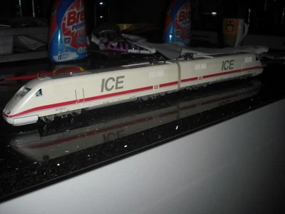 märklin ho 29790 Triebzug ICE 2, Motor(Lichtumschaltung)-und Steuerwagen digtal  - Bild 1 von 3