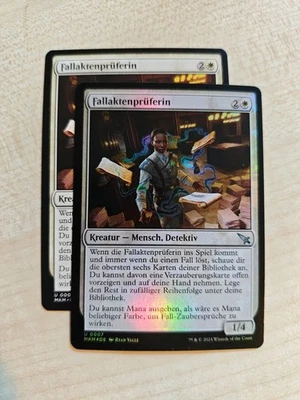 2x MTG MAGIC THE GATHERING MURDERS AT KARLOV MANOR [1x FOIL] Fallaktenprüferin - Bild 1 von 3