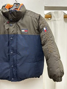 Vintage 90s Tommy Hilfiger Puffer Winter Jacket Youth Size Medium - Picture 1 of 4
