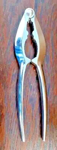 New Winco 6 in. Double Claw Commercial Chrome Crab Lobster Nut Shell Cracker - Picture 1 of 3