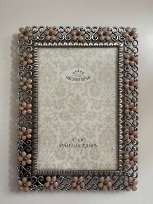 Diseño de girasol 4 x6 marco de metal con joyas gema color margarita tostado Foto 1 de 4