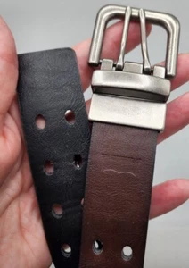 Boys Levi's Genuine Bonded Leather Reversible Brown / Black Punched M 26-28 Belt - Picture 1 of 10