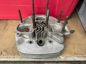 BSA B25 TRIUMPH T25 CYLINDER HEAD 40-930 - Picture 1 of 9