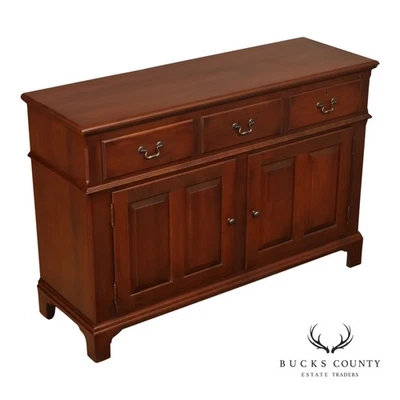 Servidor de tres cajones Hitchcock estilo colonial cereza Foto 1 de 4