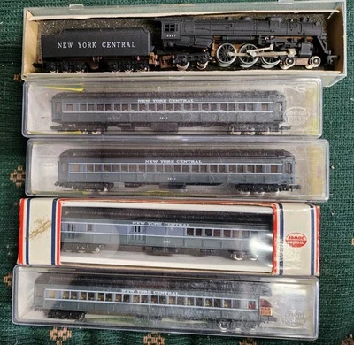 Con Cor N Gauge J3A 4-6-4 NYC Hudson With 4 Model Power Passenger Cars Nice! - Image 1 of 4