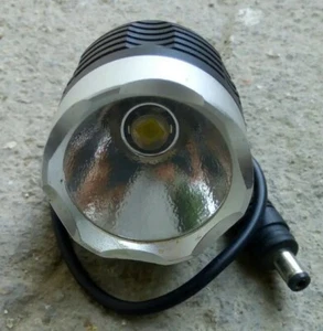 Luz de bicicleta de 900 lumen, 1 leds xml-T6, no incluye Batería. - Imagen 1 de 2