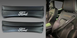 Nuevo GENUINO FORD 2 piezas Fundas de cinturón de seguridad negras ALMOHADILLA DE SOPORTE PARA HOMBROS Rojo Negro - Imagen 1 de 10