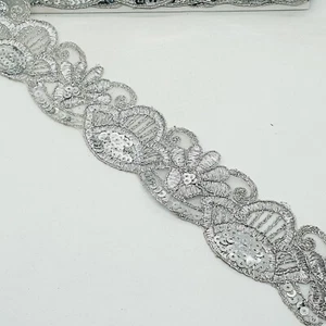 8m x 5cm Silber Glitzer Pailletten Zopfborte Indianerband Spitze Applikation - Bild 1 von 1