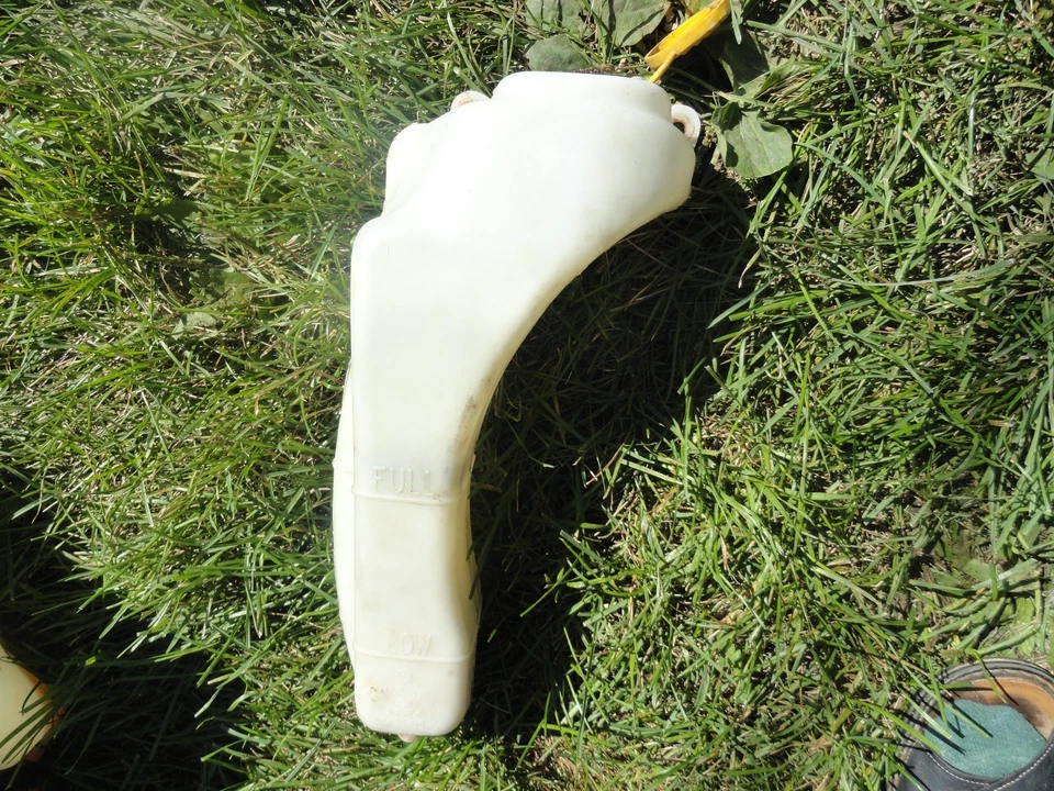 BOTELLA RADIADOR SUBARU LEGACY 1995, 1996, 1997   Foto 1 de 1