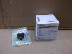 GS-Y01 Keyence NEW In Box GS Safety Interlock Splitter GSY01 - Picture 1 of 4