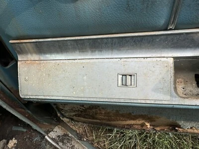 Cadillac 1967 cupé DeVille pasajero puerta derecha ventana interruptor/bisel Foto 1 de 4