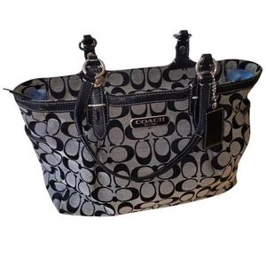 Coach Signature schwarz & grau Mini Beuteltasche Tasche mit Lederbesatz & Etikett - Bild 1 von 13