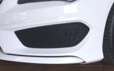 Rejilla de malla izquierda parachoques delantero genuino Mercedes-Benz Clase CLA NUEVO CLA250  Foto 1 de 3
