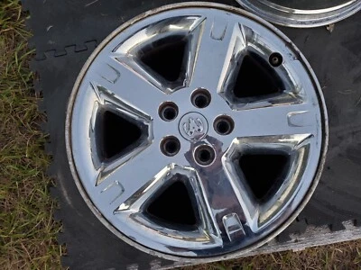 Dodge Nitro 2007-2011 OEM rueda cromada 17" 17x7 original de fábrica 2303 Foto 1 de 4