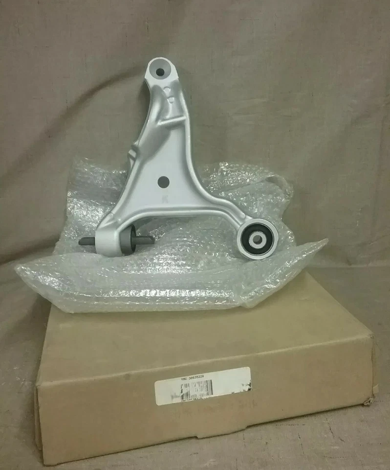 Brazo de control derecho Volvo 30635228 para Volvo S80 99-2006 Foto 1 de 4