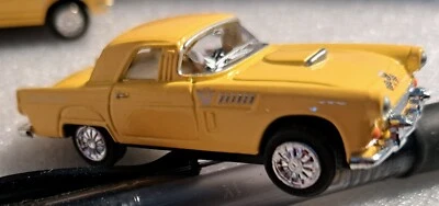 Ford Thunderbird 1955 Kinsmart coche diecast raro 1:64 tirar hacia atrás Foto 1 de 4