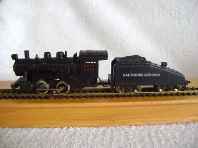 Mantua HO Steam Locomotive 0-4-0 w/ Slope Back Tender. Tested, see Video - Image 1 of 4