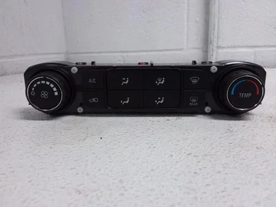 Контроллер температуры передний ручной 2018 GMC TERRAIN OEM ID 84296135 - Изображение 1 из 4