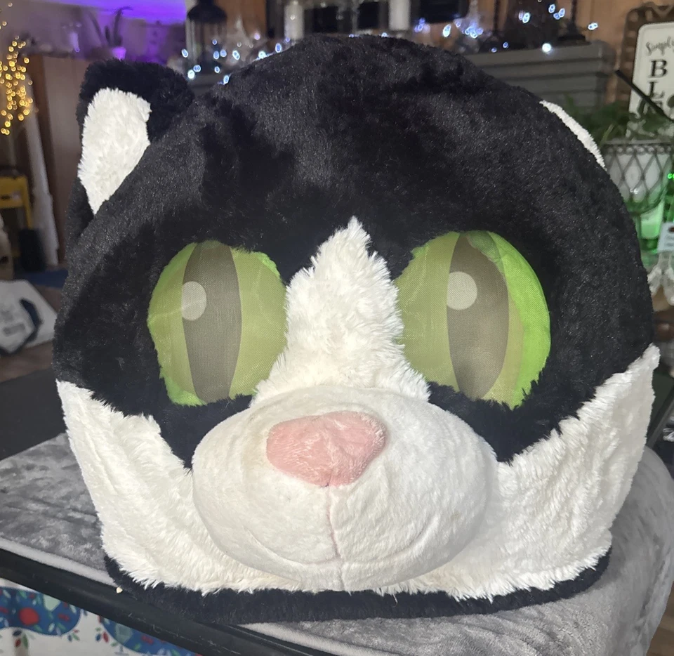 Dee Dee Greeter Head Mask Oversized Plush Cat Halloween Mask - Image 1 of 4