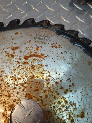 Lote de 2 resharps 36 dientes 16".  Trendway parte L22400, algo de óxido, algún pozo menor Foto 1 de 4