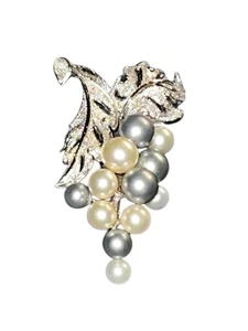 Vintage Sterling Silver Akoya Gray Blue White Pearl Grapes Grape Brooch Pin - Picture 1 of 23