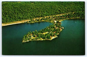 Vista aérea de Killarney Lodge en el lago de los dos ríos Canadá postal de colección - Imagen 1 de 2