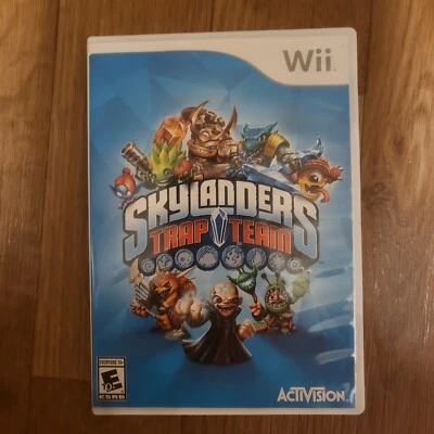 Skylanders Trap Team (Nintendo Wii, 2014) Videojuego Solo y Estuche Foto 1 de 4