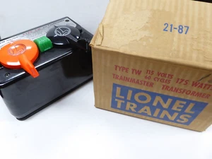 LIONEL POST-WAR - TYPE TW TRANSFORMER- 175 WATTS- WORKS WITH ORIGINAL BOX - Picture 1 of 4