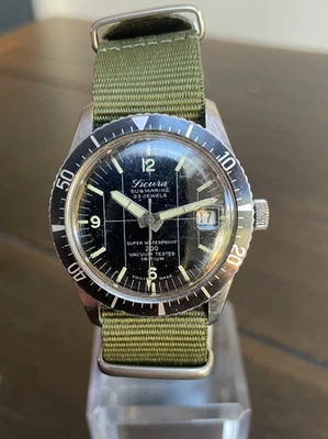 Reloj de buceo vintage Sicura (Breitling) submarino 200 piel cuerda manual funcionando Foto 1 de 4
