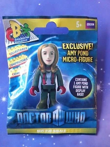 Doctor Who Amy Pond Green Top Boots Character Building Micro Figure UK Exclusive - Picture 1 of 4